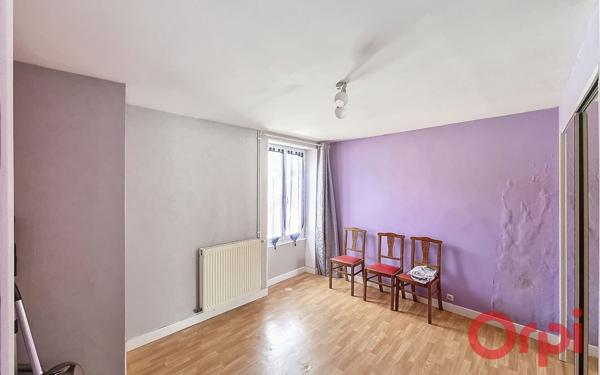 Maison à vendre    5 pièces • 175 m2 Igé