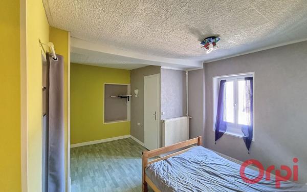 Maison à vendre    5 pièces • 175 m2 Igé