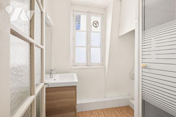 Studio de 22m² au dernier étage avec vue dégagée