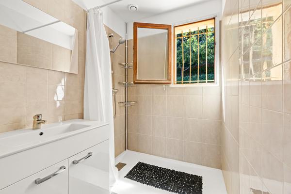 LA TURBIE – VILLA AVEC PISCINE & VUE IMPRENABLE
