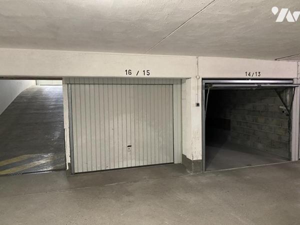 GARAGE  DOUBLE EN SOUS-SOL