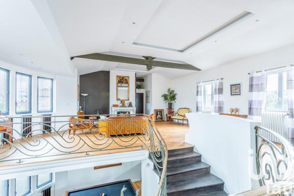 Maison à vendre 9 pièces 305 m² Mérignac