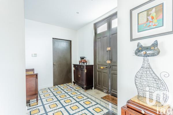 Maison à vendre 9 pièces 305 m² Mérignac