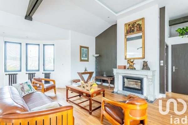 Maison à vendre 9 pièces 305 m² Mérignac