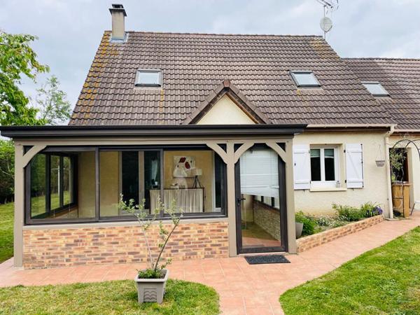 Maison 4 pièces 100 m2, garage, grenier, dépendance