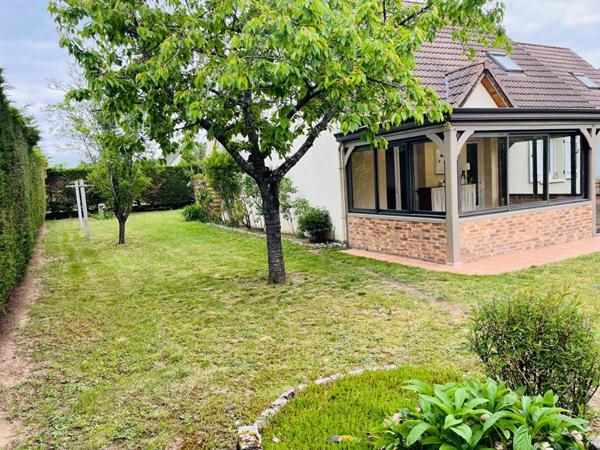 Maison 4 pièces 100 m2, garage, grenier, dépendance