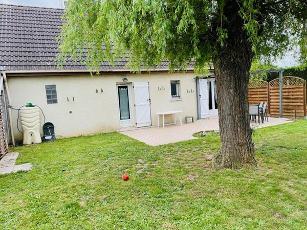 Maison 4 pièces 100 m2, garage, grenier, dépendance