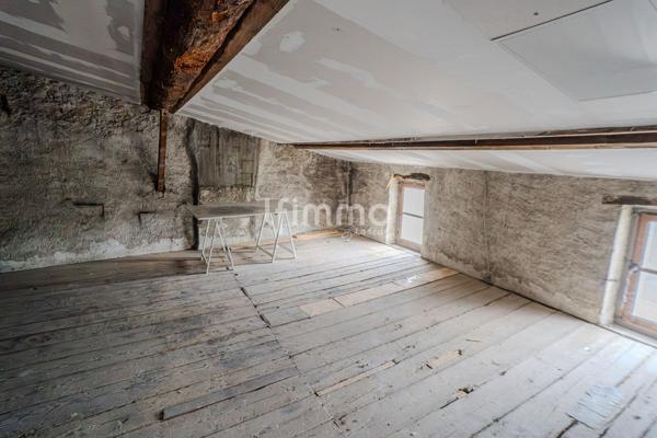 Appartement de 134 m², beaux volumes, DPE C, prêt à vivre !