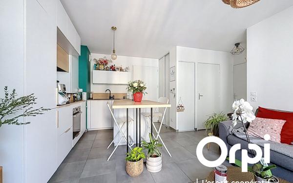 Appartement à vendre    2 pièces • 40,45 m2 Villeurbanne