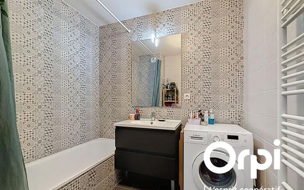 Appartement à vendre    2 pièces • 40,45 m2 Villeurbanne