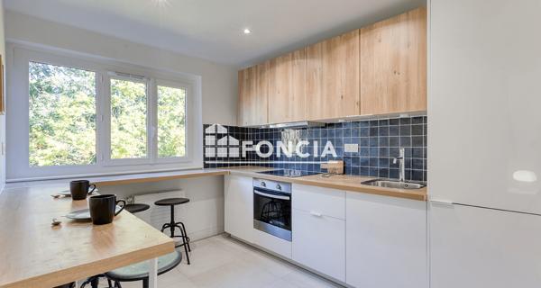 Location Studio meublé 9.13 m² - Champs-sur-marne 77420