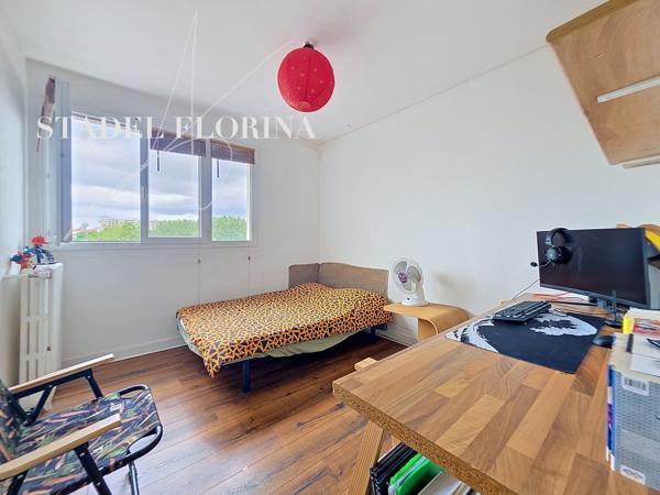 Appartement
         3 pièces
        - 54 m² Exclusivité 195 000 € *