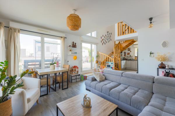 Appartement
         4 pièces
        - 83 m² Exclusivité 285 000 € *