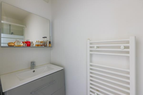 Appartement
         4 pièces
        - 83 m² Exclusivité 285 000 € *