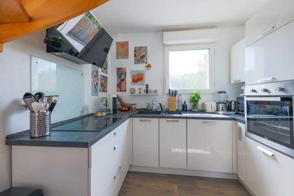 Appartement
         4 pièces
        - 83 m² Exclusivité 285 000 € *