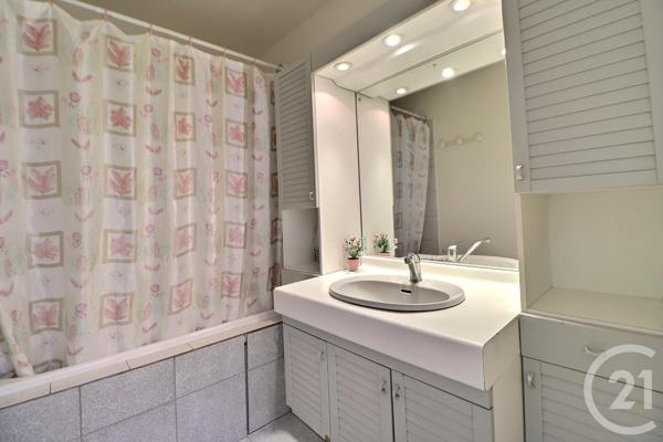 Appartement F4 à vendre  4 pièces - 67,62 m2 AULNAY SOUS BOIS - 93