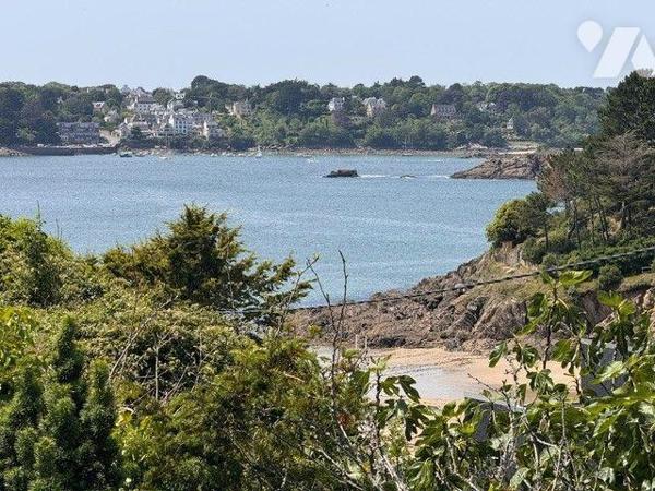 A vendre maison à  Moëlan-sur-Mer (29) 

Découvrez cette maison contemporaine idéalement situ...