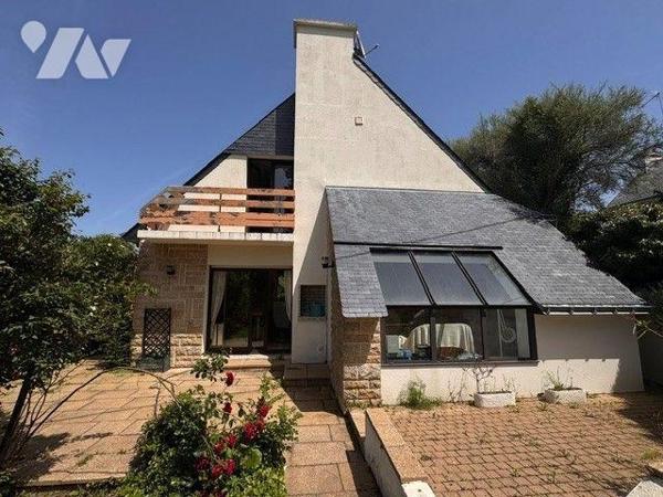 A vendre maison à  Moëlan-sur-Mer (29) 

Découvrez cette maison contemporaine idéalement situ...