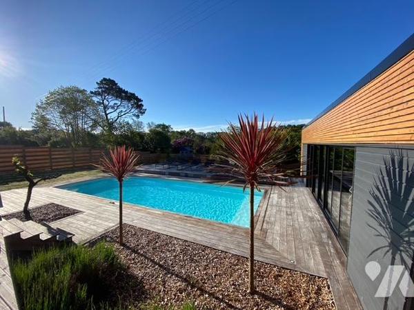 Maison d'architecte avec piscine 