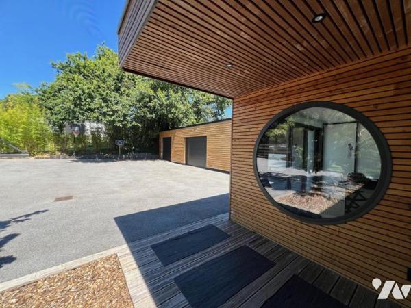 Maison d'architecte avec piscine 
