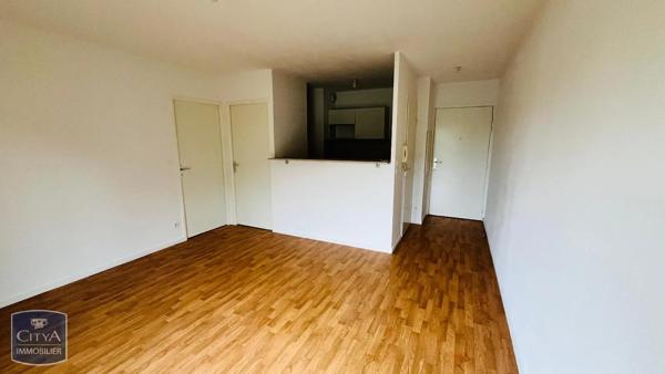 Appartement à louer 2 pièces 41.13m² Maubeuge (59600)