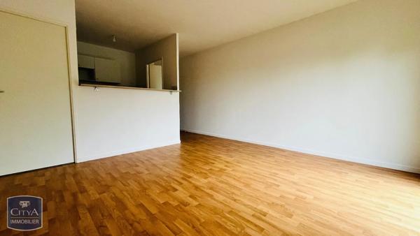 Appartement à louer 2 pièces 41.13m² Maubeuge (59600)