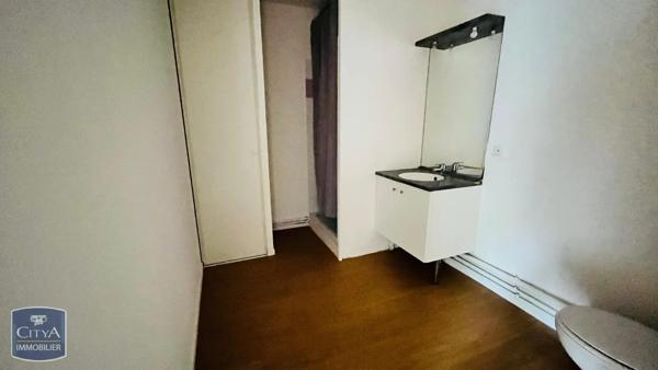 Appartement à louer 2 pièces 41.13m² Maubeuge (59600)