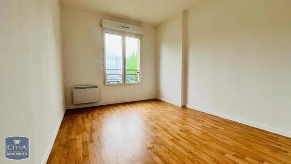 Appartement à louer 2 pièces 41.13m² Maubeuge (59600)