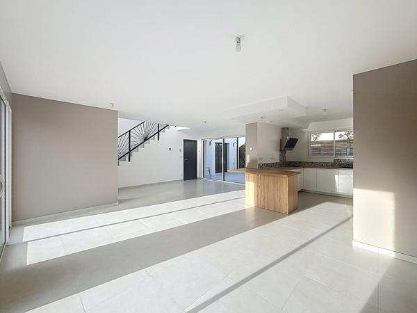 Maison neuve 133m² 4 chambres secteur Angers Maitre Ecole / Mongazon