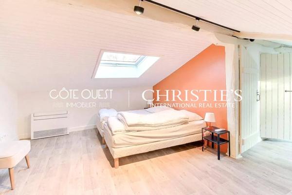 À vendre Ascain - Maison de caractère avec piscine au cœur du village
