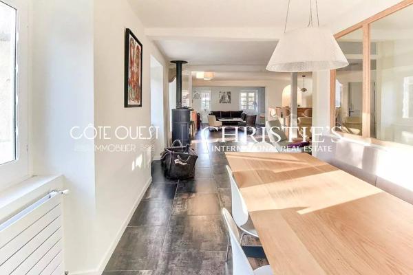 À vendre Ascain - Maison de caractère avec piscine au cœur du village
