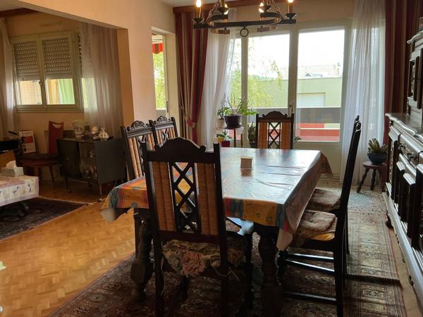 Appartement 96 M2, 4 pièces ,3 chambres,balcon terrasse