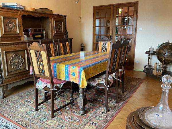 Appartement 96 M2, 4 pièces ,3 chambres,balcon terrasse