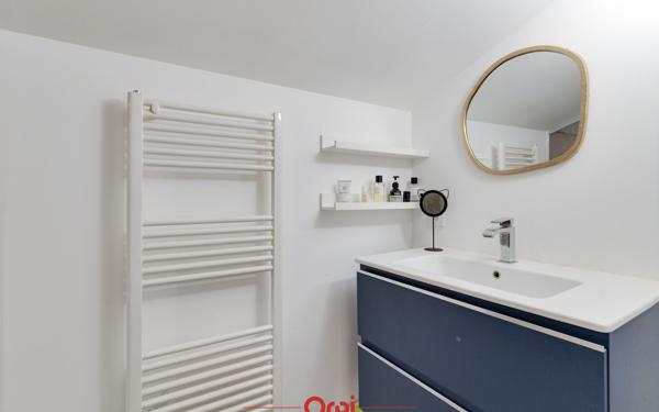 Appartement à vendre    3 pièces • 65 m2 Marseille 10