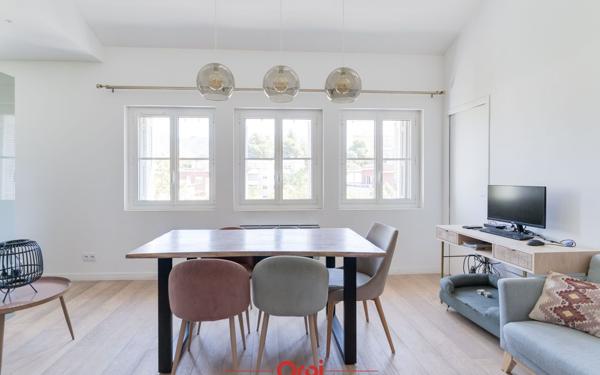 Appartement à vendre    3 pièces • 65 m2 Marseille 10