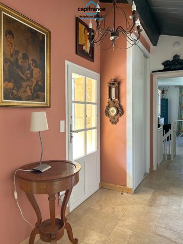 Maison à vendre 7 pièces PUY L'EVEQUE (46) Maison + maison d'amis + grange sur terrain de 953m2