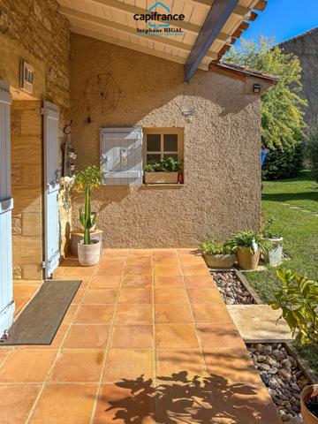 Maison à vendre 7 pièces PUY L'EVEQUE (46) Maison + maison d'amis + grange sur terrain de 953m2