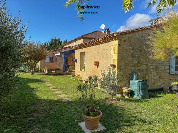 Maison à vendre 7 pièces PUY L'EVEQUE (46) Maison + maison d'amis + grange sur terrain de 953m2