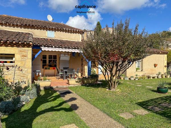 Maison à vendre 7 pièces PUY L'EVEQUE (46) Maison + maison d'amis + grange sur terrain de 953m2