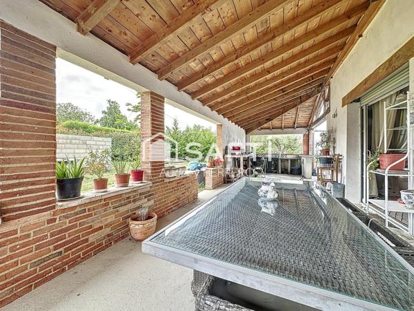 Propriété de 250m2 avec piscine et sous sol aménagé pour activité professionnelle - 20 km de Verfeil