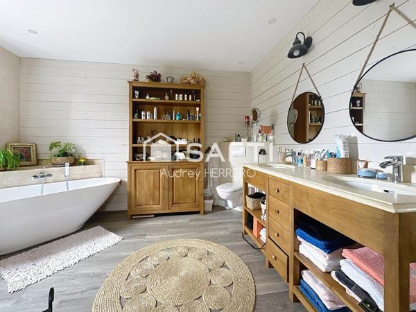 Propriété de 250m2 avec piscine et sous sol aménagé pour activité professionnelle - 20 km de Verfeil