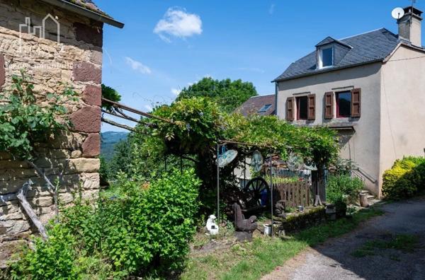 Vente Maison de village 5 pièces 122 m2 à Saint-Laurent-d'Olt