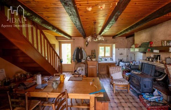 Vente Maison de village 5 pièces 122 m2 à Saint-Laurent-d'Olt