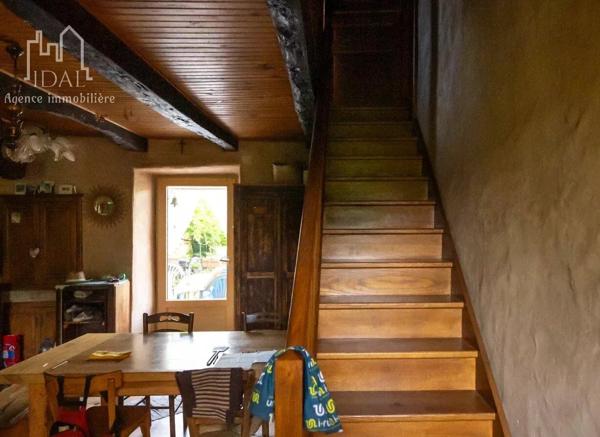 Vente Maison de village 5 pièces 122 m2 à Saint-Laurent-d'Olt