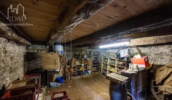 Vente Maison de village 5 pièces 122 m2 à Saint-Laurent-d'Olt