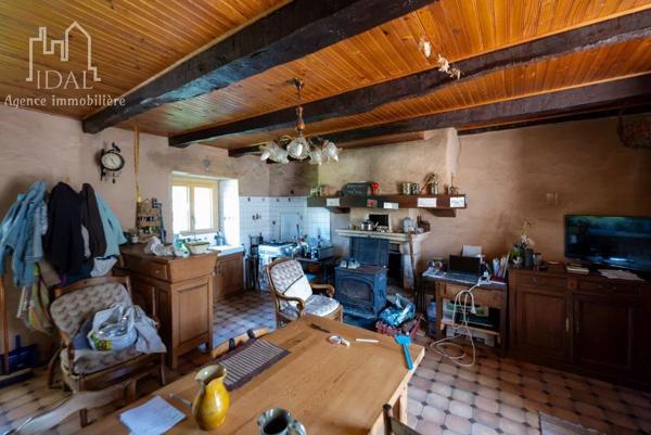 Vente Maison de village 5 pièces 122 m2 à Saint-Laurent-d'Olt