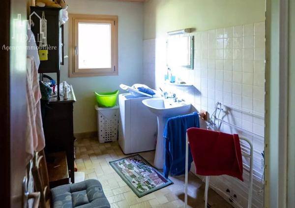 Vente Maison de village 5 pièces 122 m2 à Saint-Laurent-d'Olt