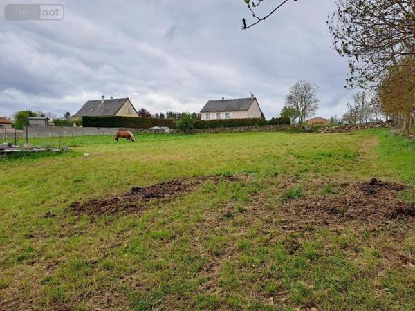 Terrain à Batir à vendre à Coltines dans le Cantal (15170), ref : 044/1129
