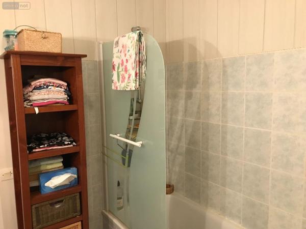 Maison de ville à vendre à Saint-Georges-du-Rosay dans la Sarthe (72110), ref : 079/2003