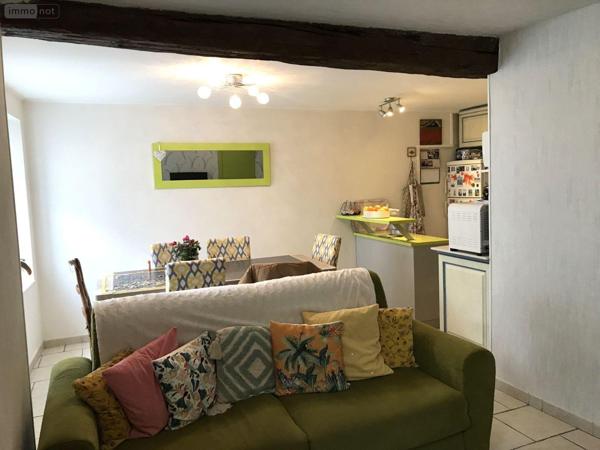 Maison de ville à vendre à Saint-Georges-du-Rosay dans la Sarthe (72110), ref : 079/2003